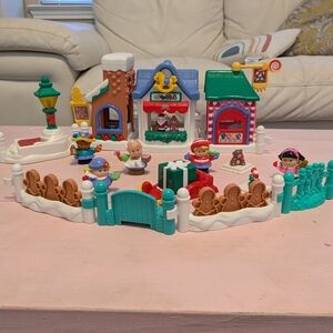 Fisher-Price Little People Christmas Village Playset - Multicolor